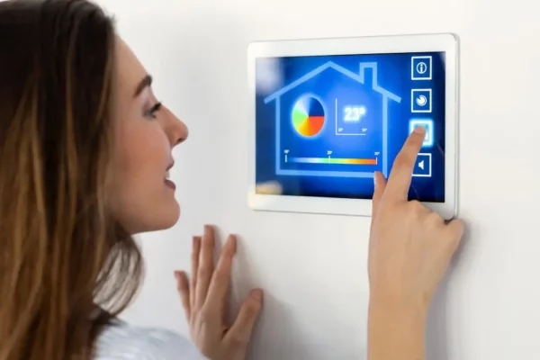 9-Hacking-Signs-in-Smart-Homes---Secure-Now